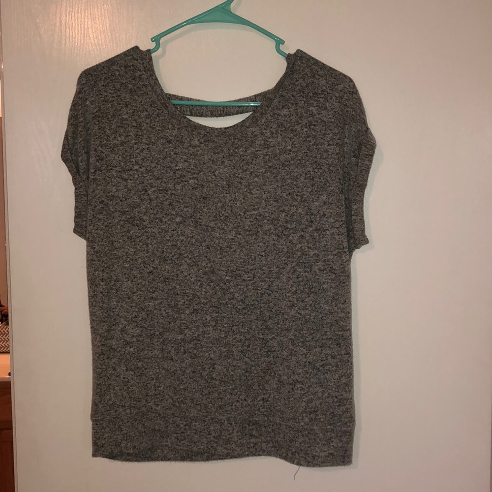 Open back blouse - Picture 1 of 3